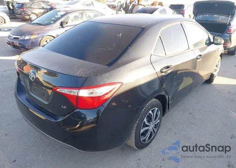 2015 Toyota Corolla Le z USA, uszkodzony, nr VIN 5YFBURHE7FP352153